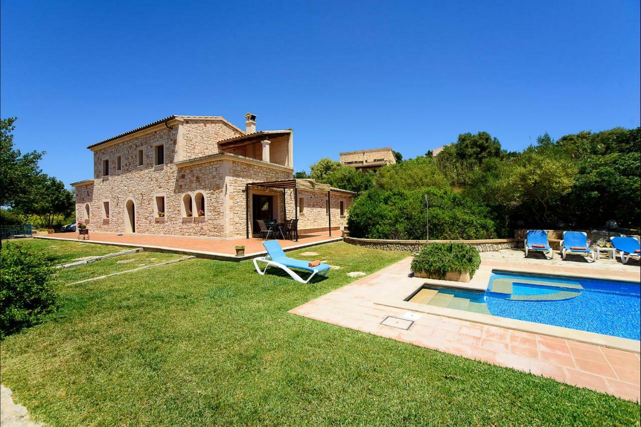 Can Bolas Villa *